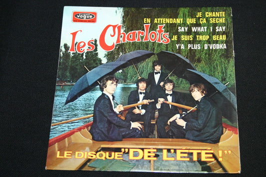 LES CHARLOTS EP 45T JE CHANTE EN ATTENDANT QUE CA SECHE