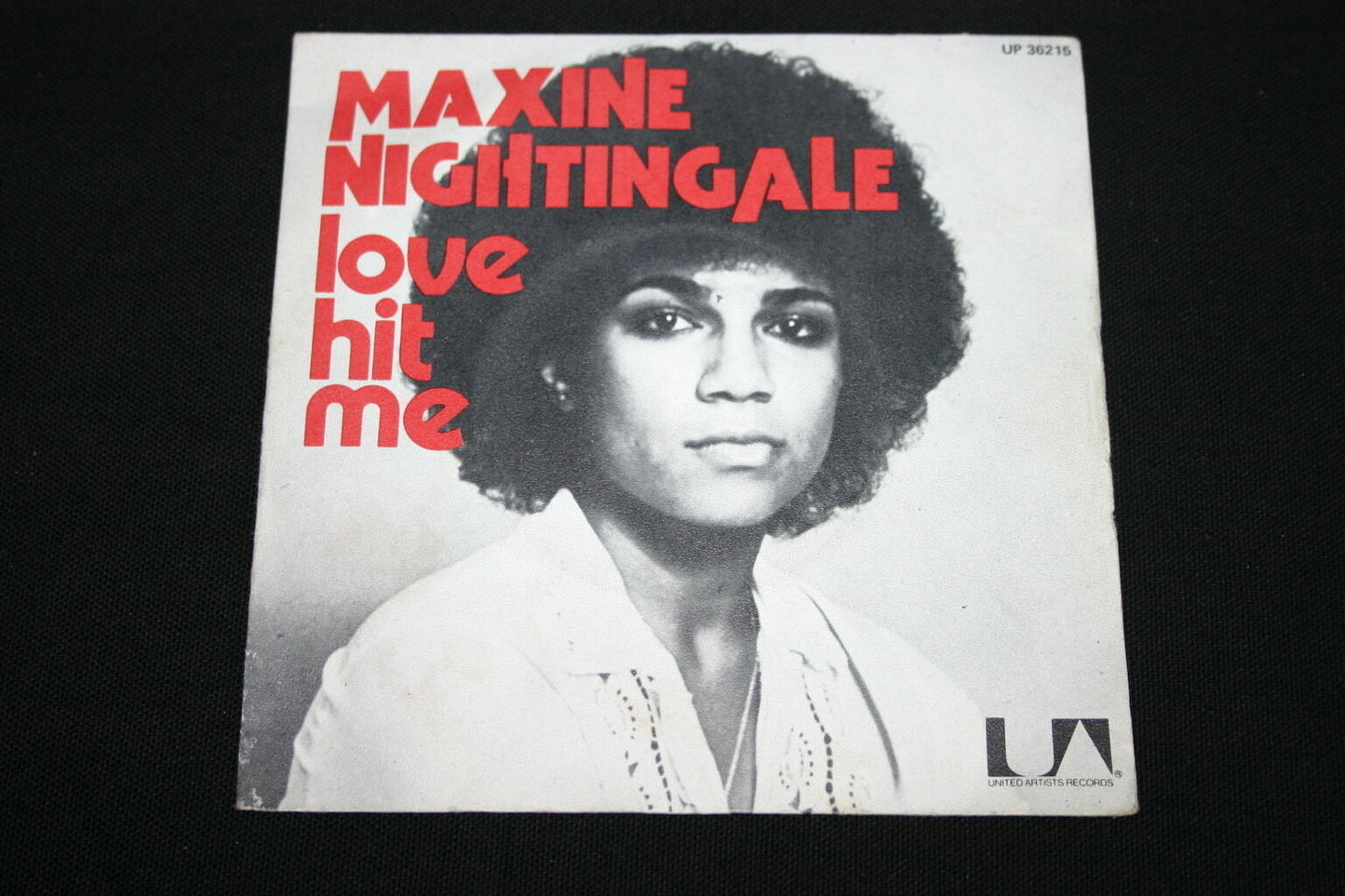 MAXINE NIGHTINGALE SP 45T 7" LOVE HIT ME 1976