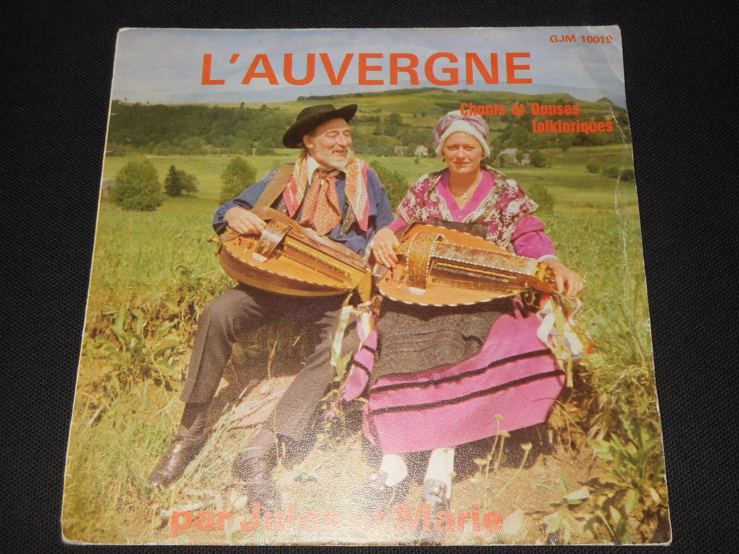 JULES ET MARIE L'AUVERGNE CHANTS ET DANSES FOLKLORIQUES EP 45T 7"