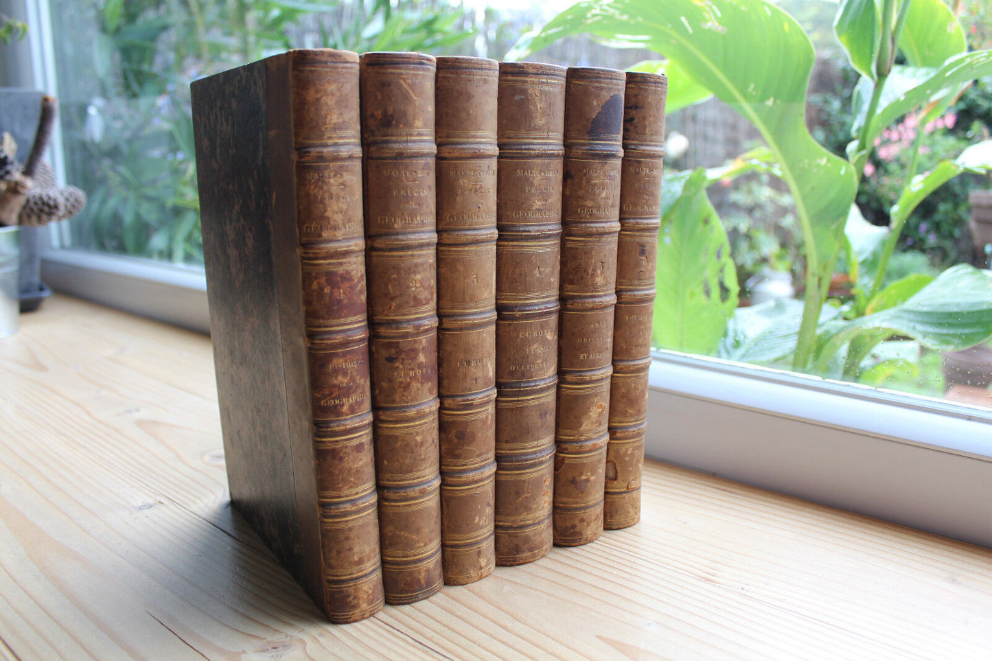 MALTE BRUN PRECIS DE LA GEOGRAPHIE 6 VOLUMES 1842-1845