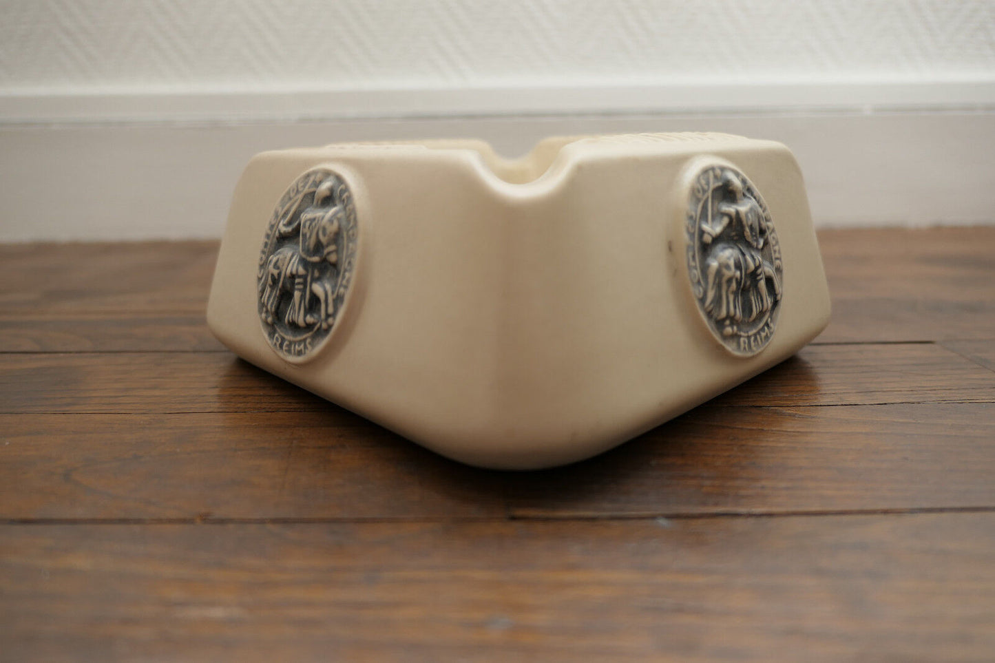 ANCIEN GRAND CENDRIER COMTES DE CHAMPAGNE TAITTINGER REIMS DECO ALCOOL VINTAGE