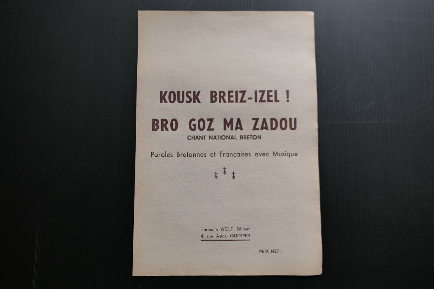 KOUSK BREIZ-IZEL BRO GOZ MA ZADOU CHANT NATIONAL BRETON PAROLES MUSIQUE