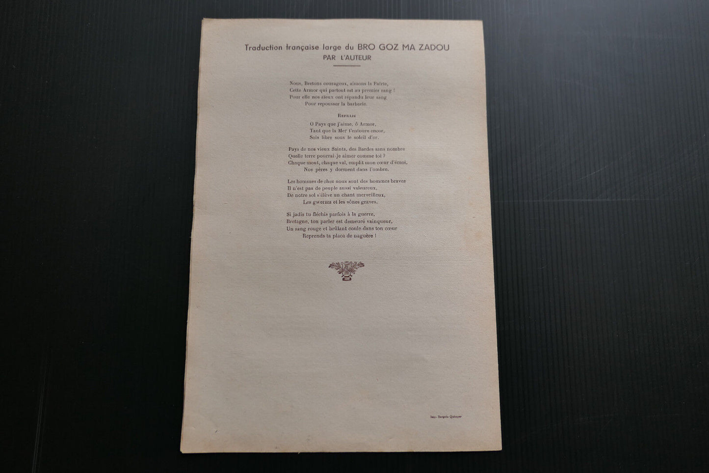 KOUSK BREIZ-IZEL BRO GOZ MA ZADOU CHANT NATIONAL BRETON PAROLES MUSIQUE