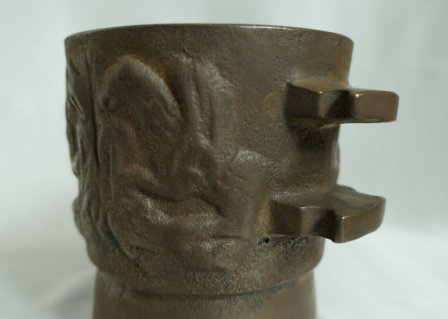 OLD CAST IRON MORTAR AND PESTLE WITH GRIFFON DECOR APOTHECARY PHARMACY
