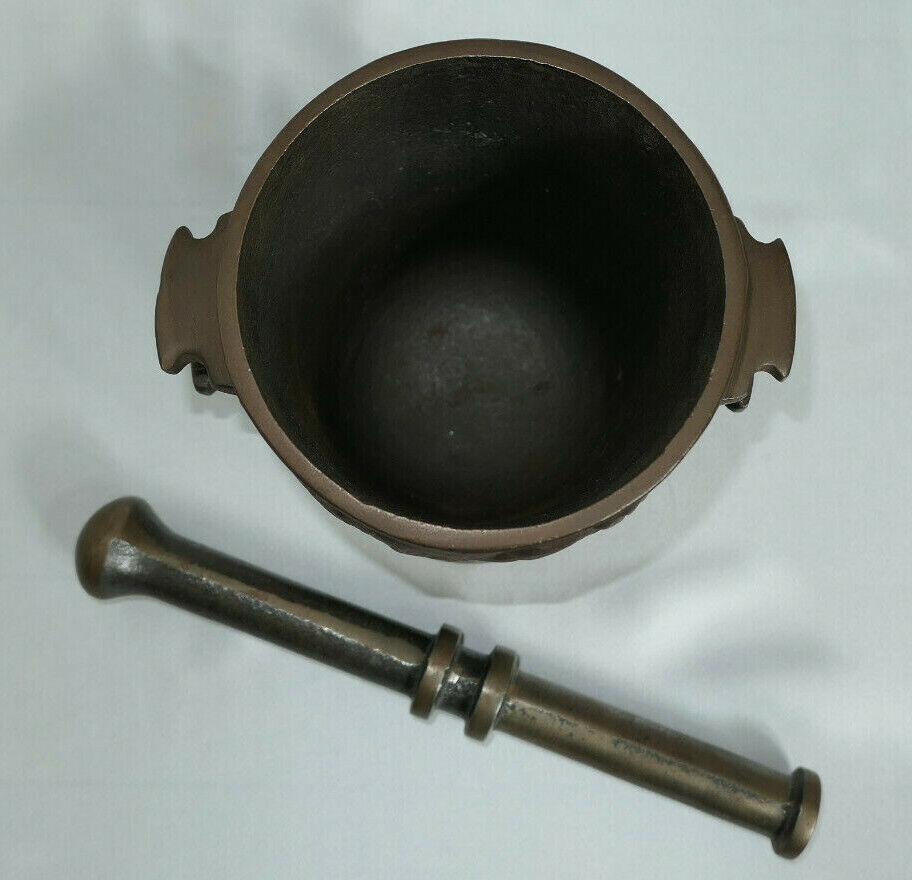 OLD CAST IRON MORTAR AND PESTLE WITH GRIFFON DECOR APOTHECARY PHARMACY