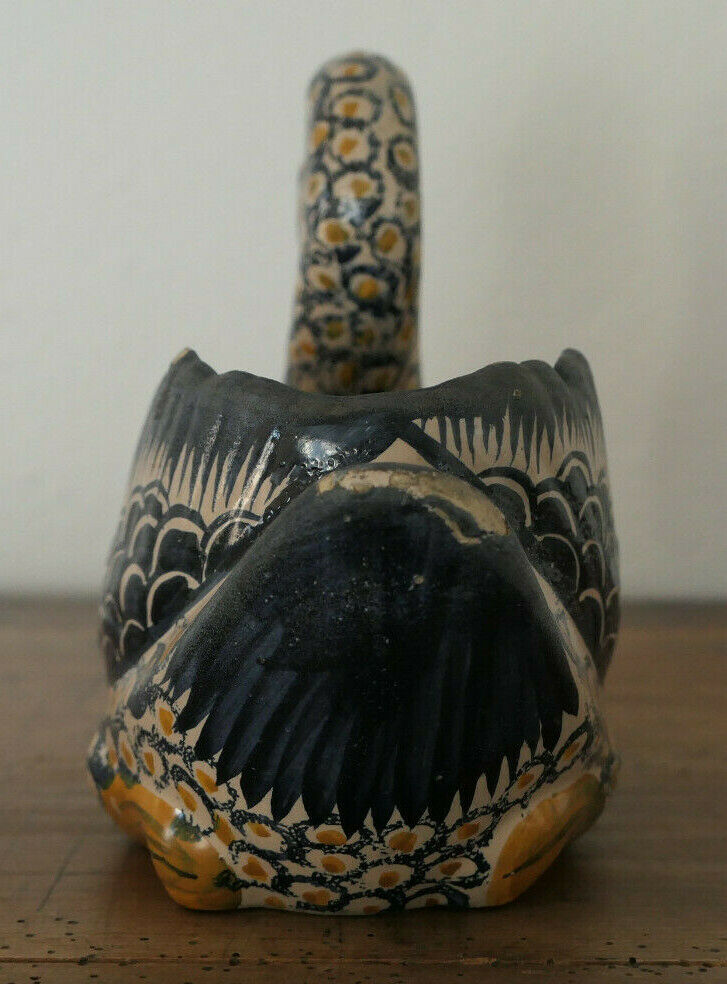 ANCIENNE FAIENCE DE QUIMPER HENRIOT CYGNE SWAN CIRCA 1930
