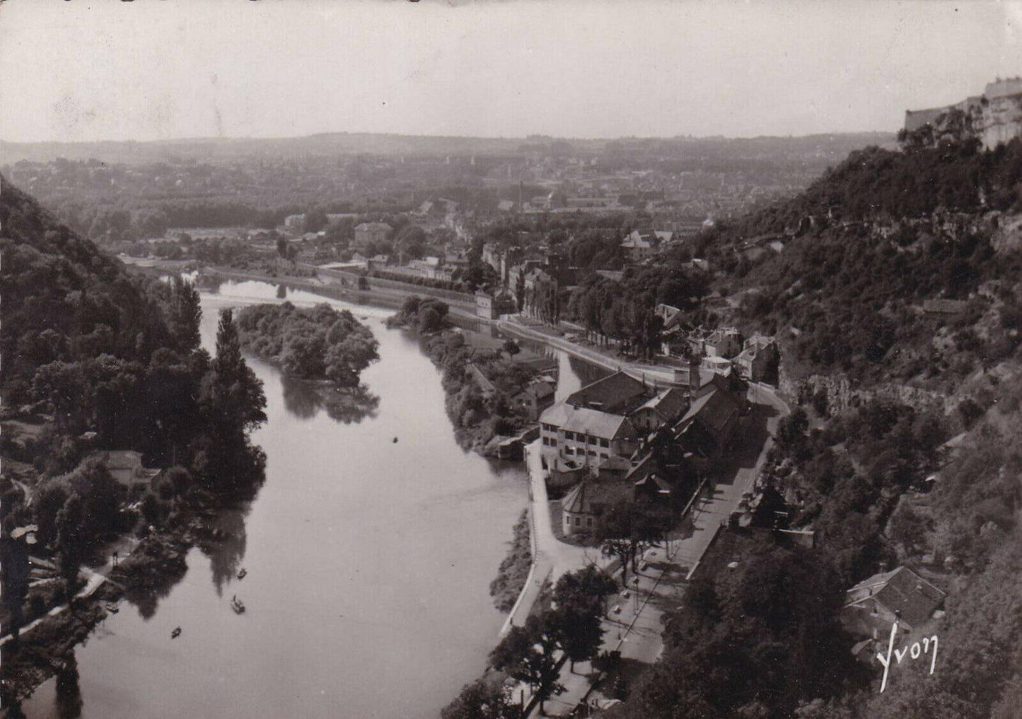 CPSM BLACK & WHITE POSTCARD / BESANCON LE DOUBS IN TARRAGNOZ