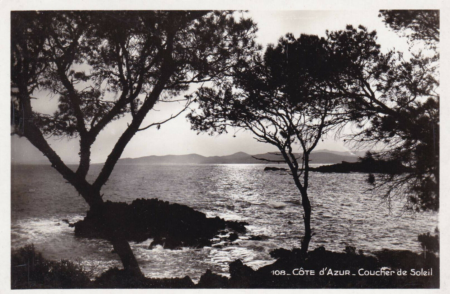 CARTE POSTALE ANCIENNE CPA NOIR ET BLANC / COTE D'AZUR COUCHER DE SOLEIL