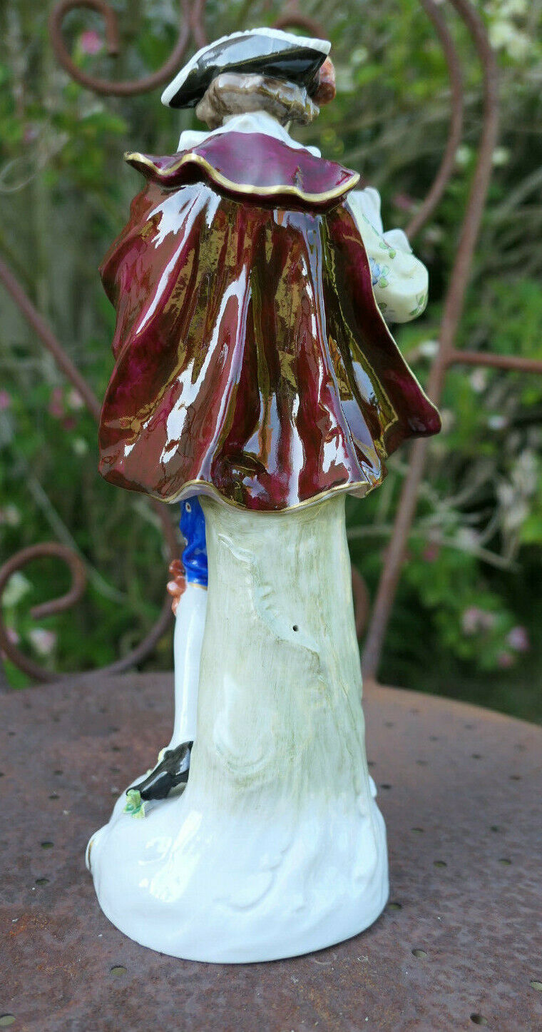 ANCIEN COUPLE DE MUSICIENS PERSONNAGES EN PORCELAINE DE SITZENDORF 19TH 28CM