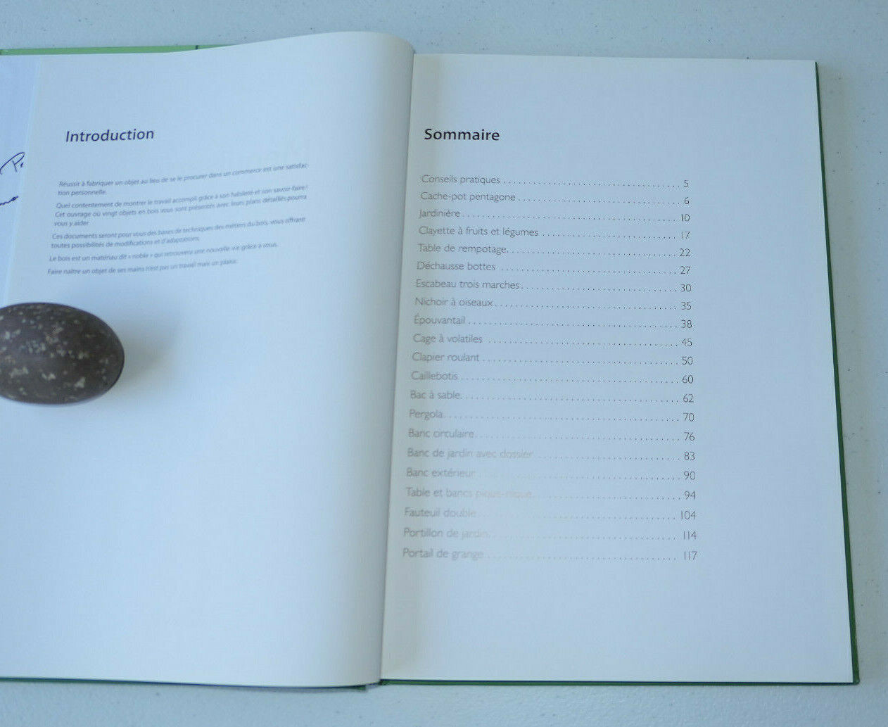 MENUISERIE / JEAN-PIERRE BARETTE / OBJETS DE JARDIN ET DE MAISON / EDITIONS VIAL