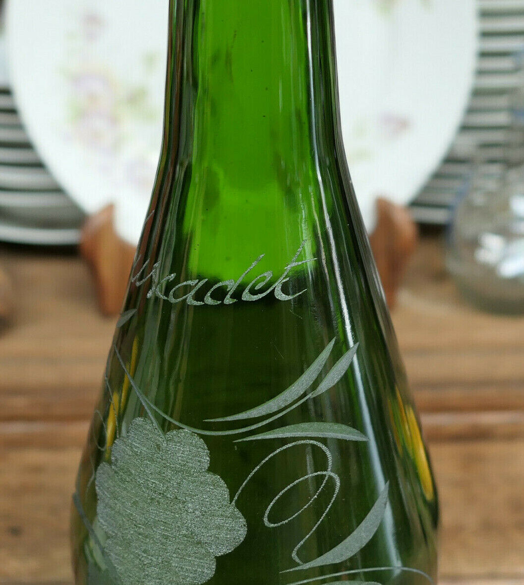 GRANDE BOUTEILLE MAGNUM VIN MUSCADET GRAVEE A LA MAIN HANDMADE ENGRAVED
