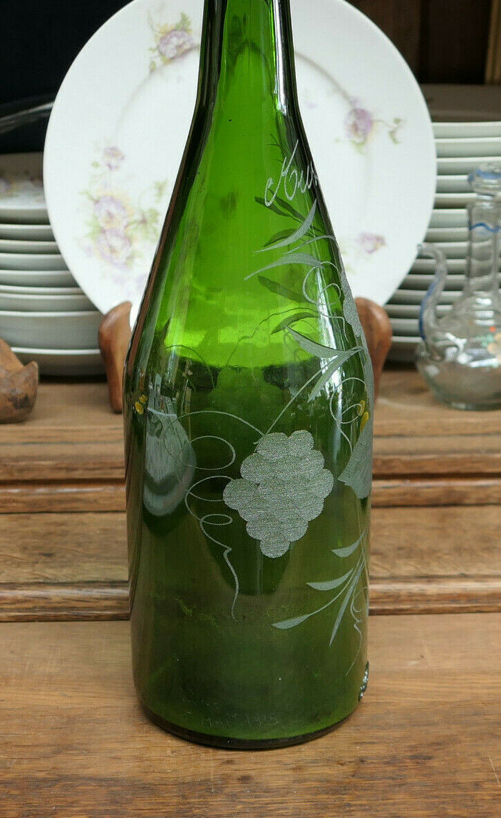 GRANDE BOUTEILLE MAGNUM VIN MUSCADET GRAVEE A LA MAIN HANDMADE ENGRAVED