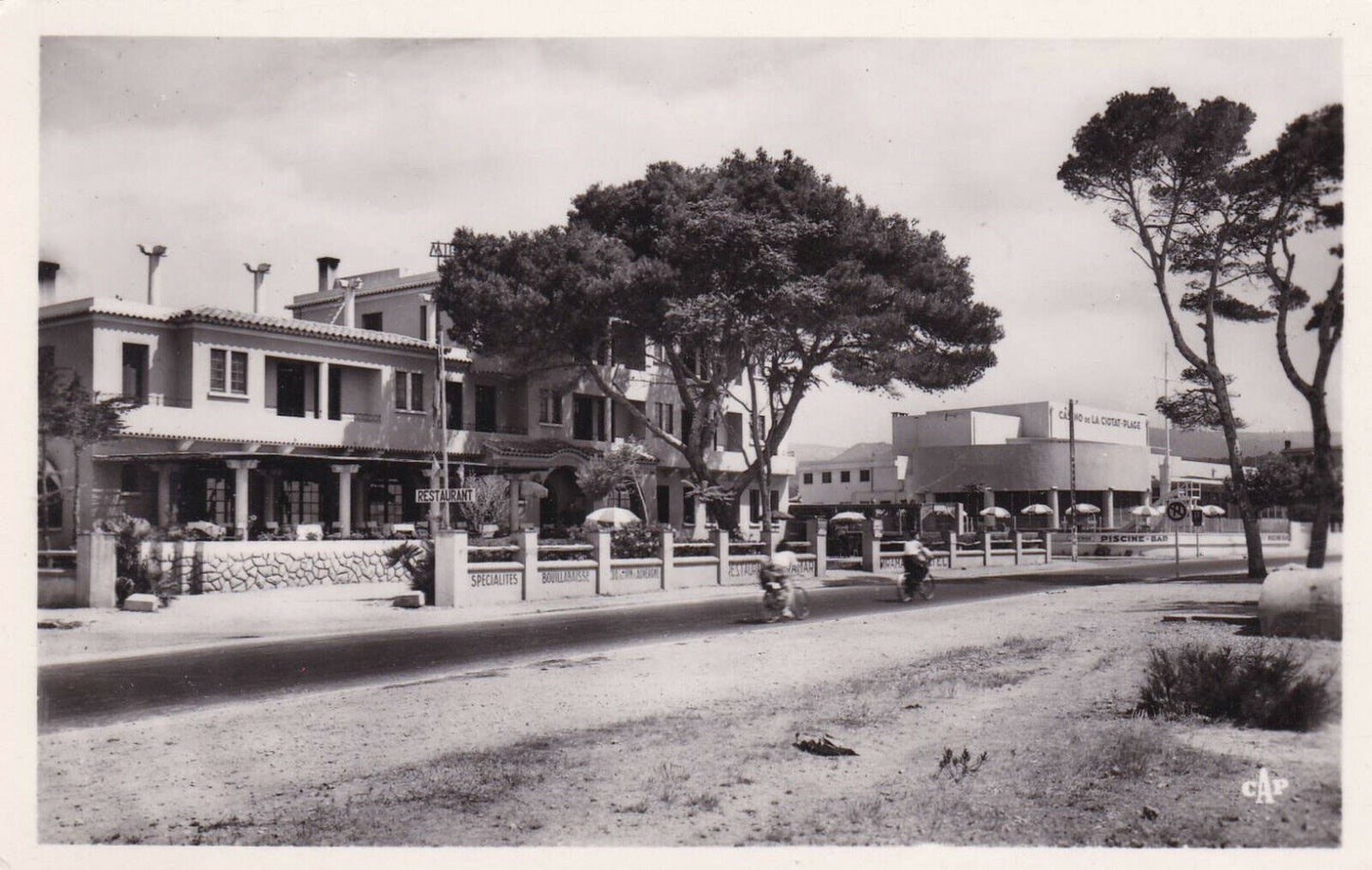 CARTE POSTALE ANCIENNE CPA / LA CIOTAT L'HOTEL MIRAMAR LE CASINO ET ROSE-THE