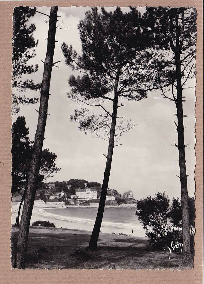 CPSM BLACK & WHITE POSTCARD PERROS-GUIREC TRESTRAOU BEACH