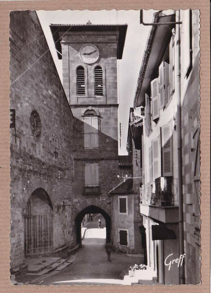 CPSM BLACK & WHITE POSTCARD / SAINT-JEAN-PIED-DE-PORT CHURCH FACADE