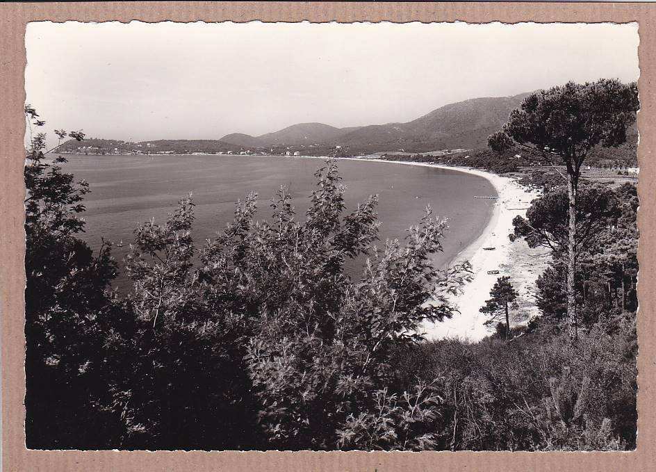 CPSM BLACK & WHITE POSTCARD / LA CROIX VALMER LA PLAGE