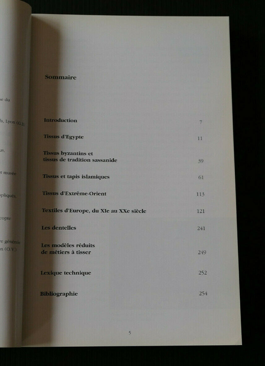 MUSEE DES TISSUS DE LYON / GUIDE DES COLLECTIONS / 1998 / TEXTILE TISSU DENTELLE