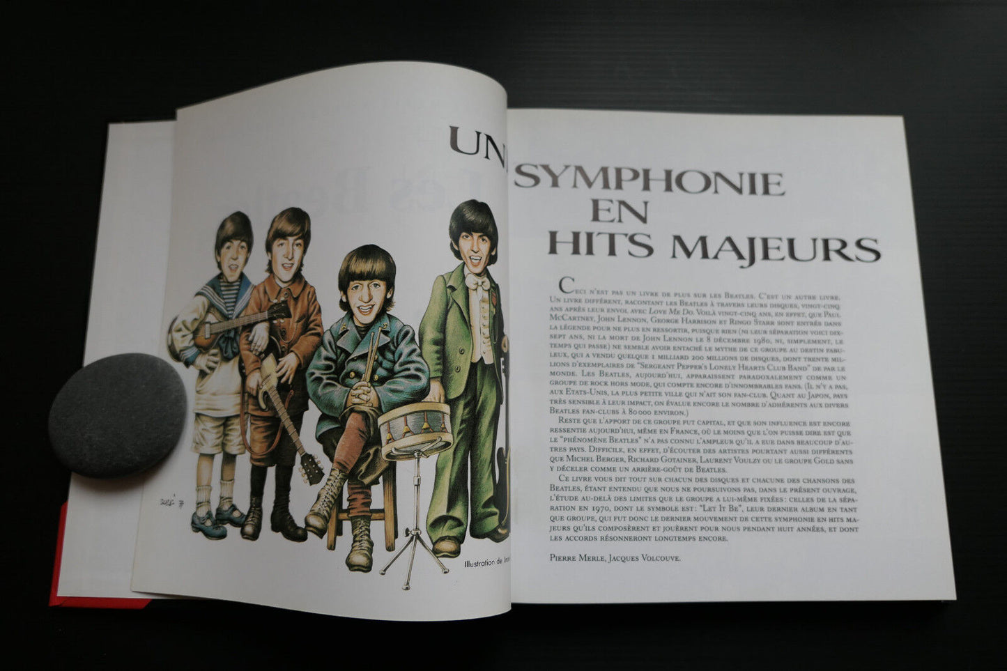 LIVRE LES BEATLES PIERRE MERLE JACQUES VOLCOUVE SOLAR 1987