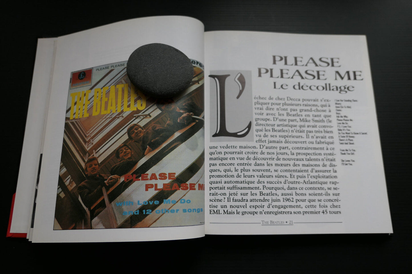 LIVRE LES BEATLES PIERRE MERLE JACQUES VOLCOUVE SOLAR 1987
