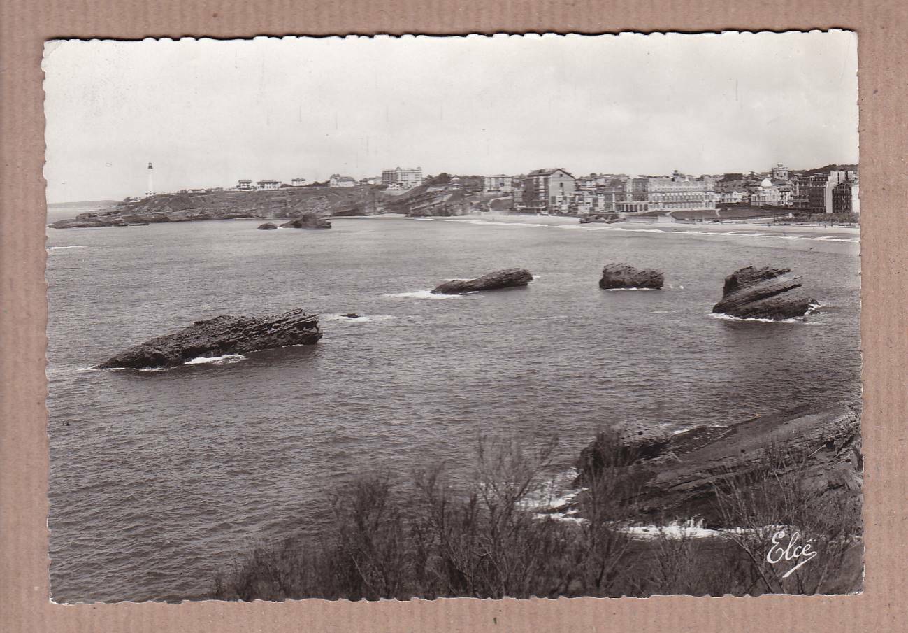 CPSM BLACK & WHITE POSTCARD / BIARRITZ PANORAMIC VIEW TOWARDS THE LIGHTHOUSE (1949)