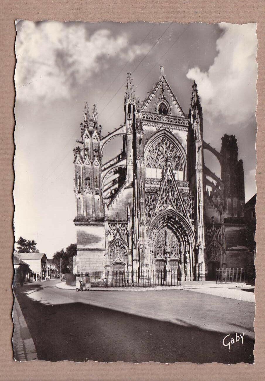 CARTE POSTALE CPSM NOIR & BLANC / VENDOME EGLISE DE LA TRINITE LE PORTAIL