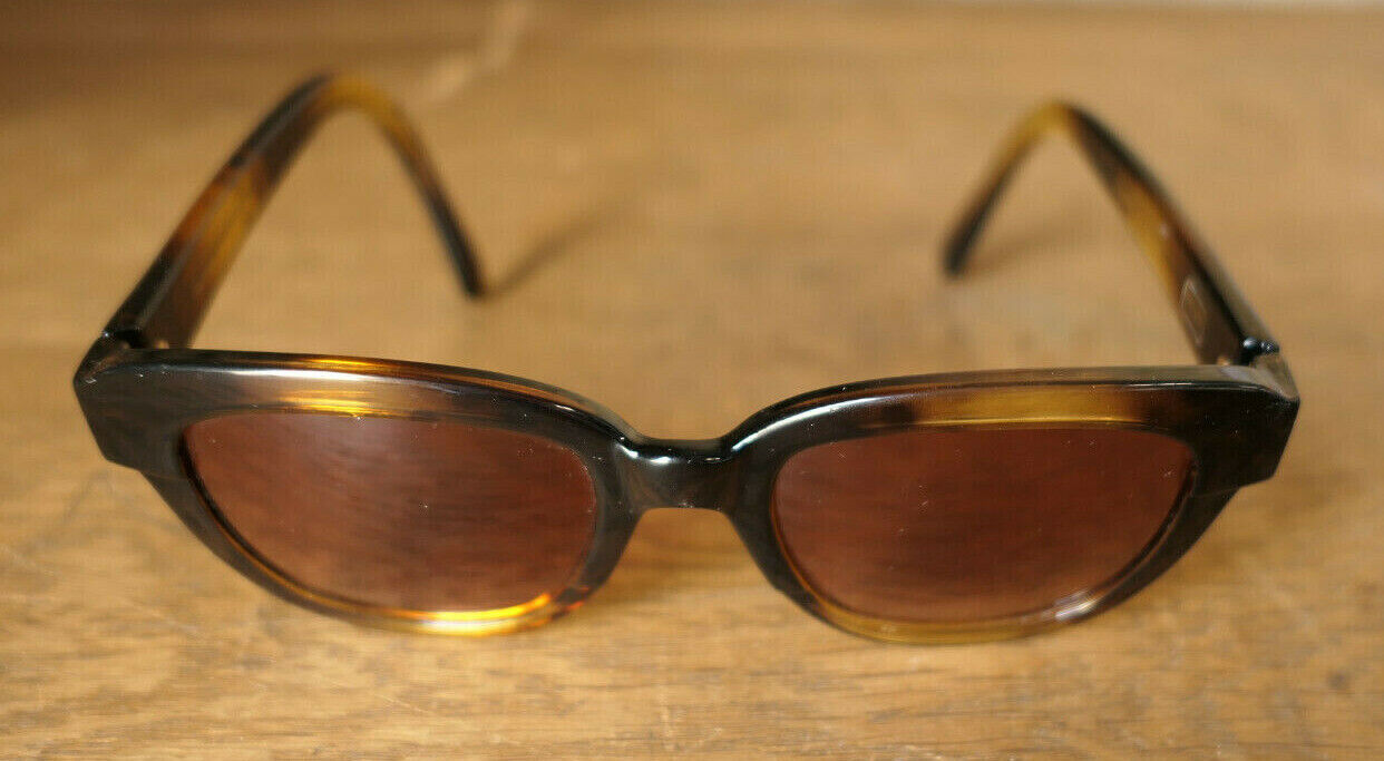 PAIRE DE LUNETTES DE SOLEIL VINTAGE KENZO SUNGLASSES