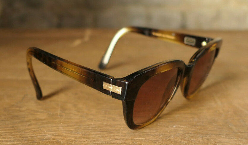 PAIRE DE LUNETTES DE SOLEIL VINTAGE KENZO SUNGLASSES