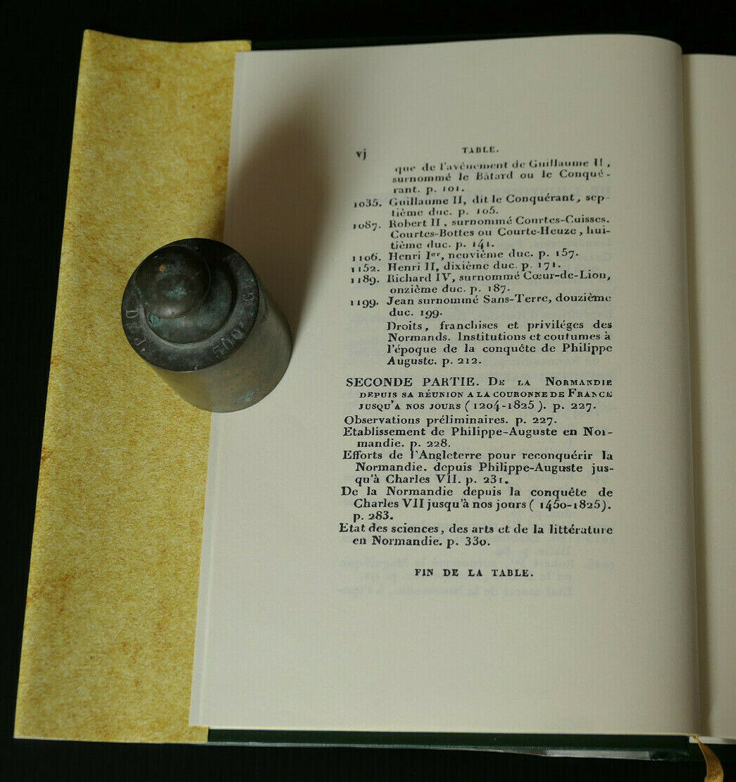 L'HISTOIRE DU DUCHE DE NORMANDIE / LEON THIESSE / EDITIONS DU BASTION 2000