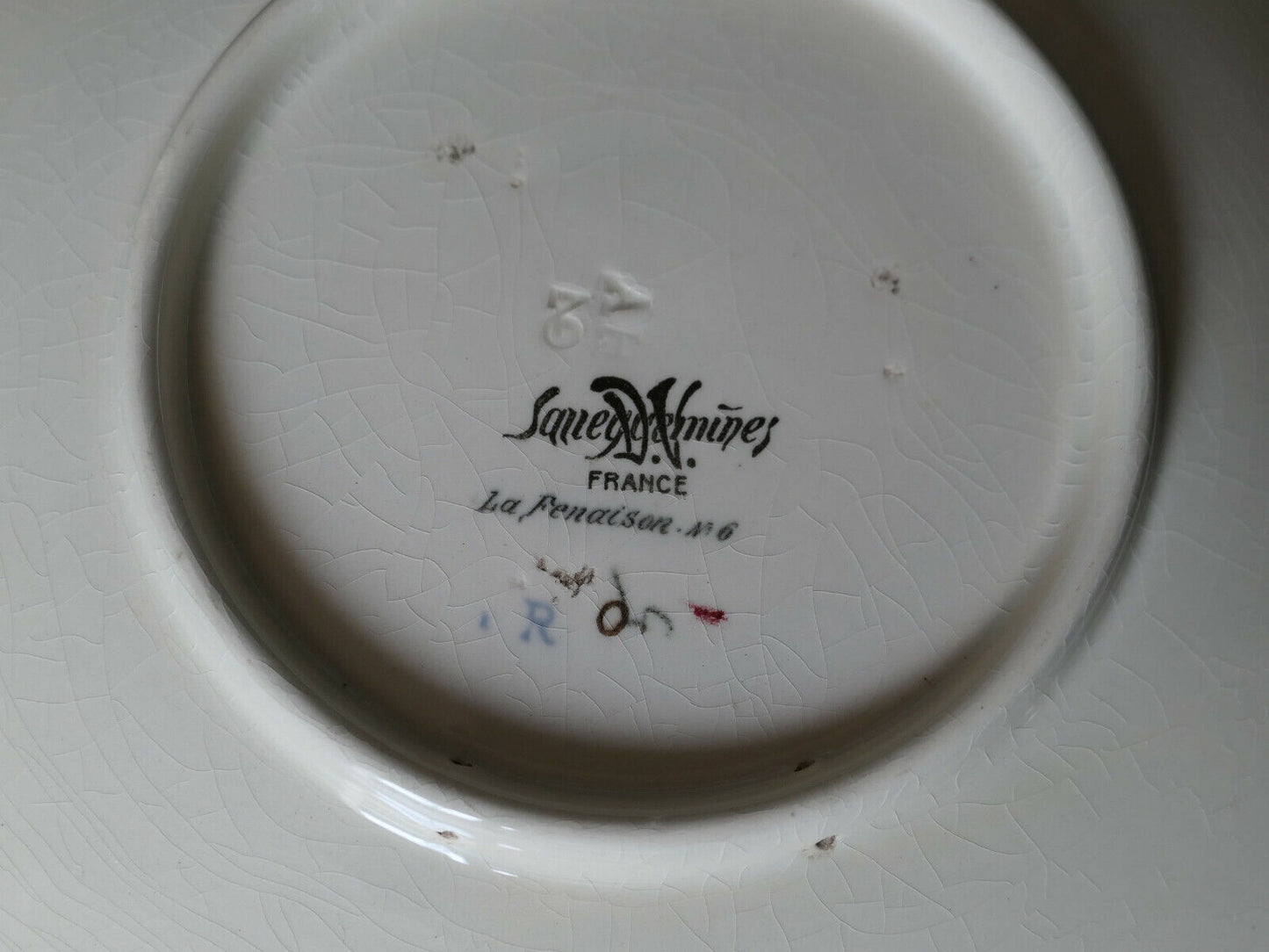 ANCIENNE ASSIETTE DECORATIVE SARREGUEMINES FRANCE LA FENAISON N°6