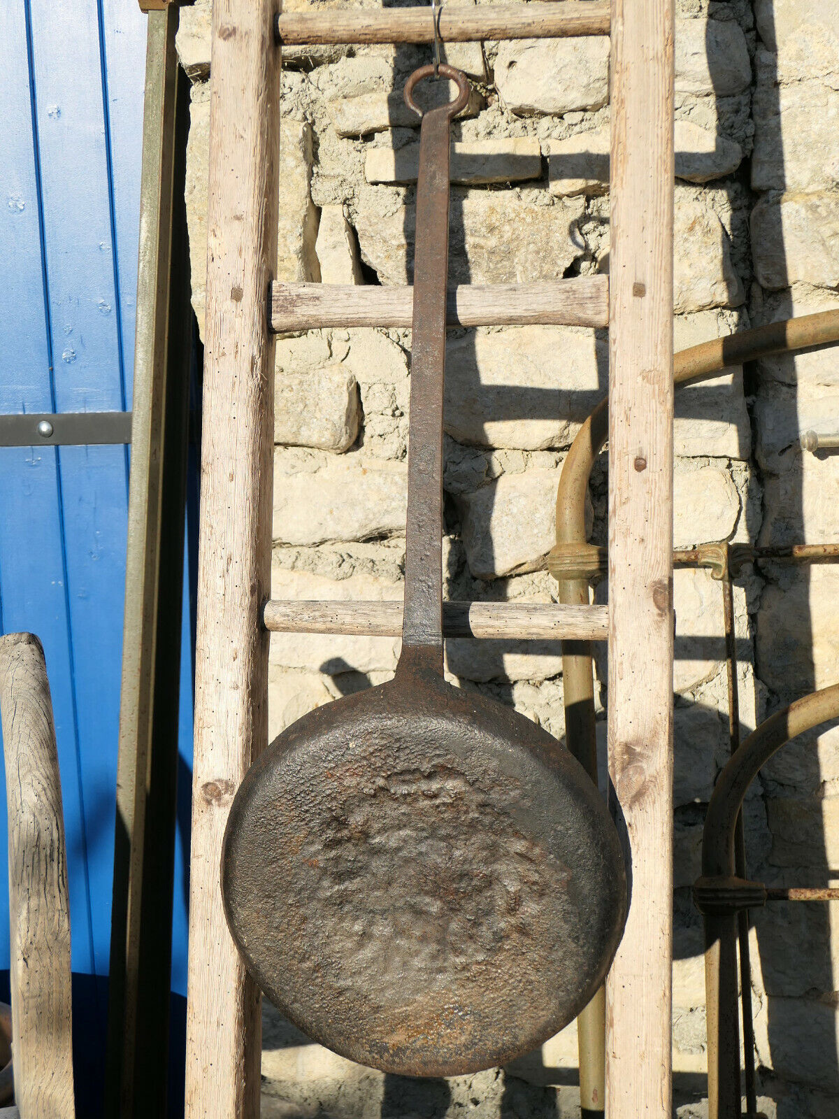 OLD METAL WROUGHT IRON CREPE PAN NORMANDY FOLK ART KITCHEN DECORATION