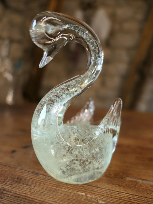 CYGNE EN VERRE AVEC INCLUSIONS / SUJET OBJET DE VITRINE DECORATIF DECO OISEAU