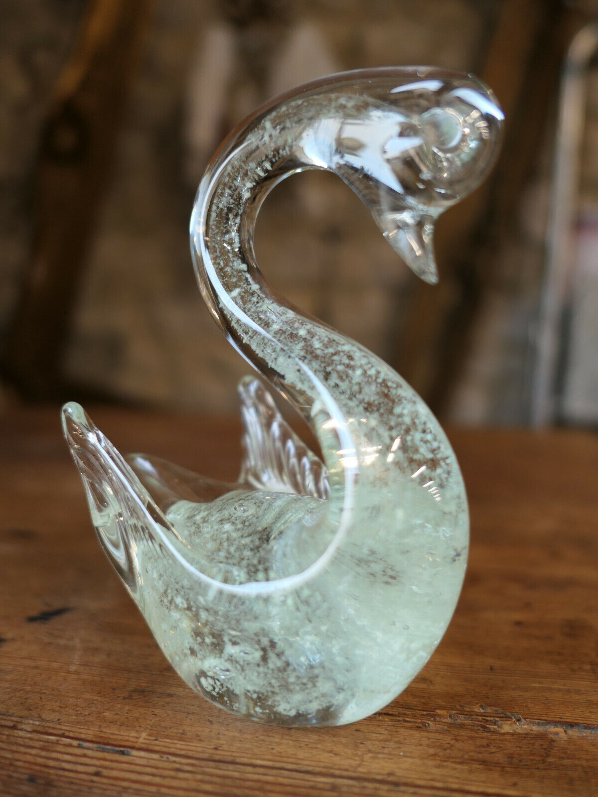 CYGNE EN VERRE AVEC INCLUSIONS / SUJET OBJET DE VITRINE DECORATIF DECO OISEAU