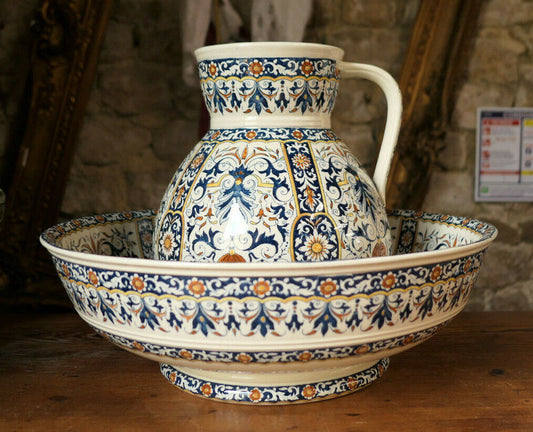 SERVICE DE TOILETTE EN FAIENCE DE GIEN DECOR ROUEN EPOQUE XIXe SIECLE