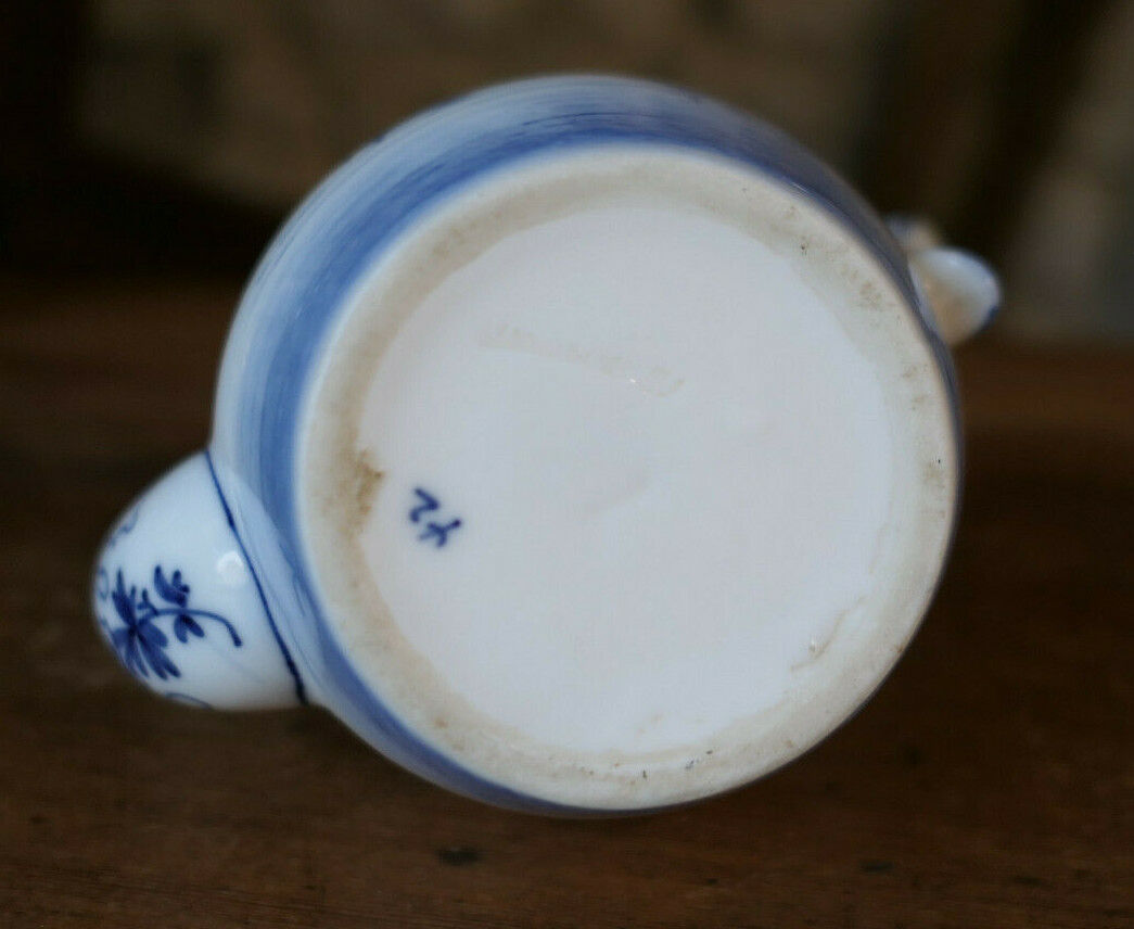 PETITE THEIERE VERSEUSE EN FAIENCE DECOR MOULIN ET BATEAUX DELFT HOLLAND TEA POT