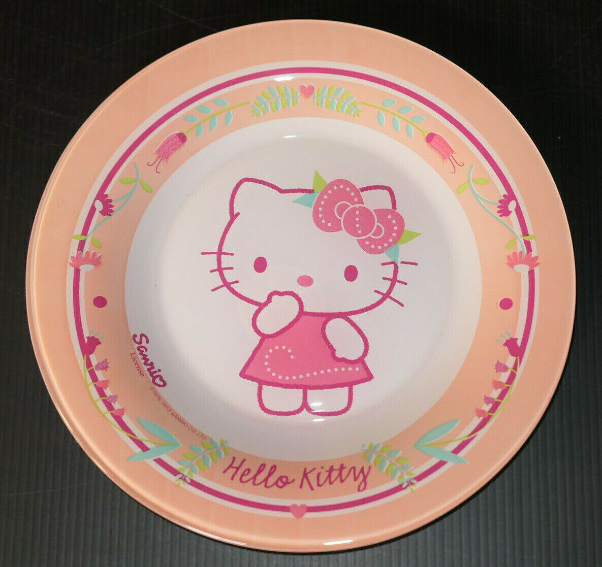 HELLO KITTY PLATE ASSIETTE 19CM SANRIO LICENSE 2013 OFFICIAL ARC LUMINARC FRANCE