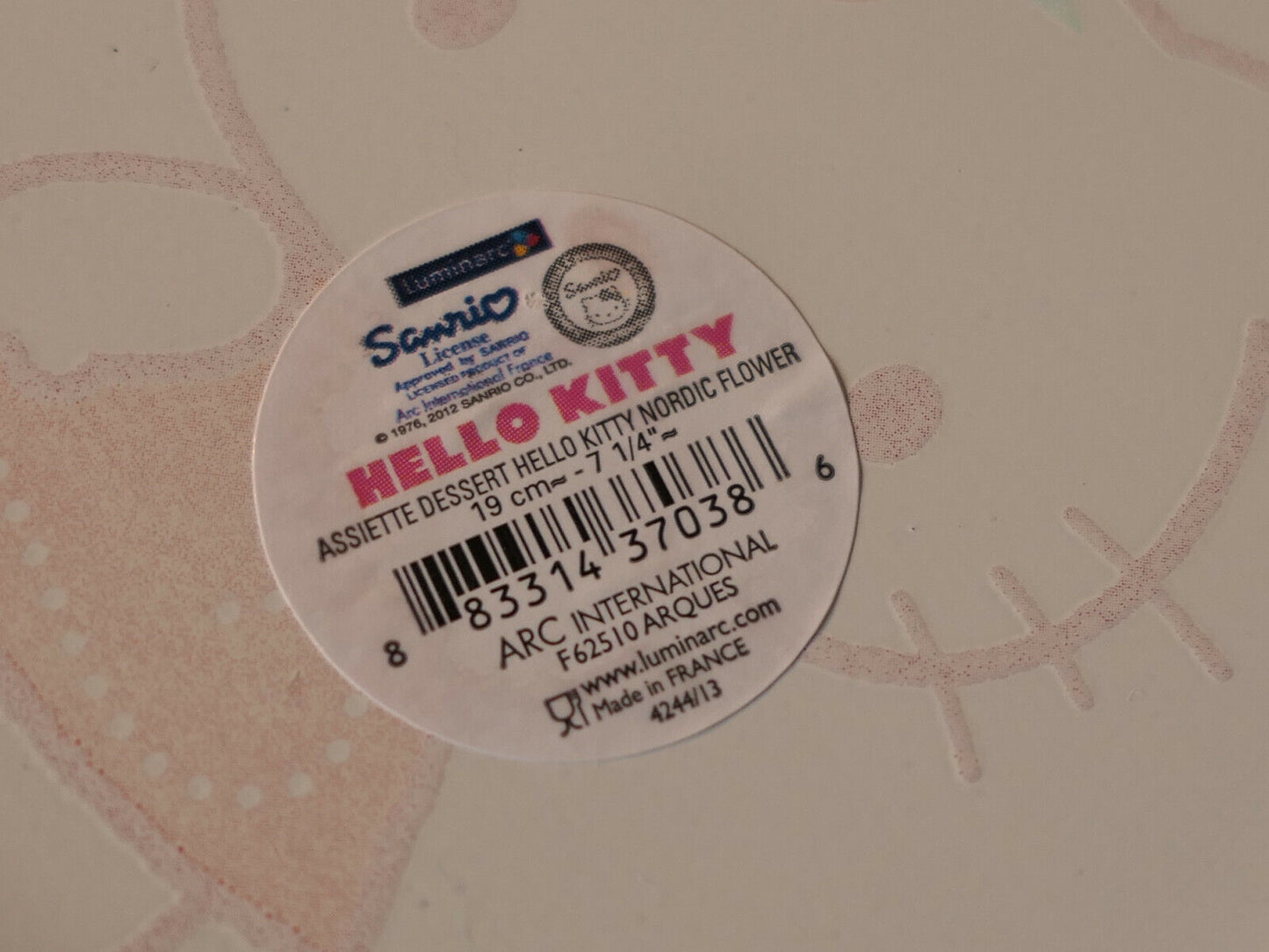 HELLO KITTY PLATE ASSIETTE 19CM SANRIO LICENSE 2013 OFFICIAL ARC LUMINARC FRANCE