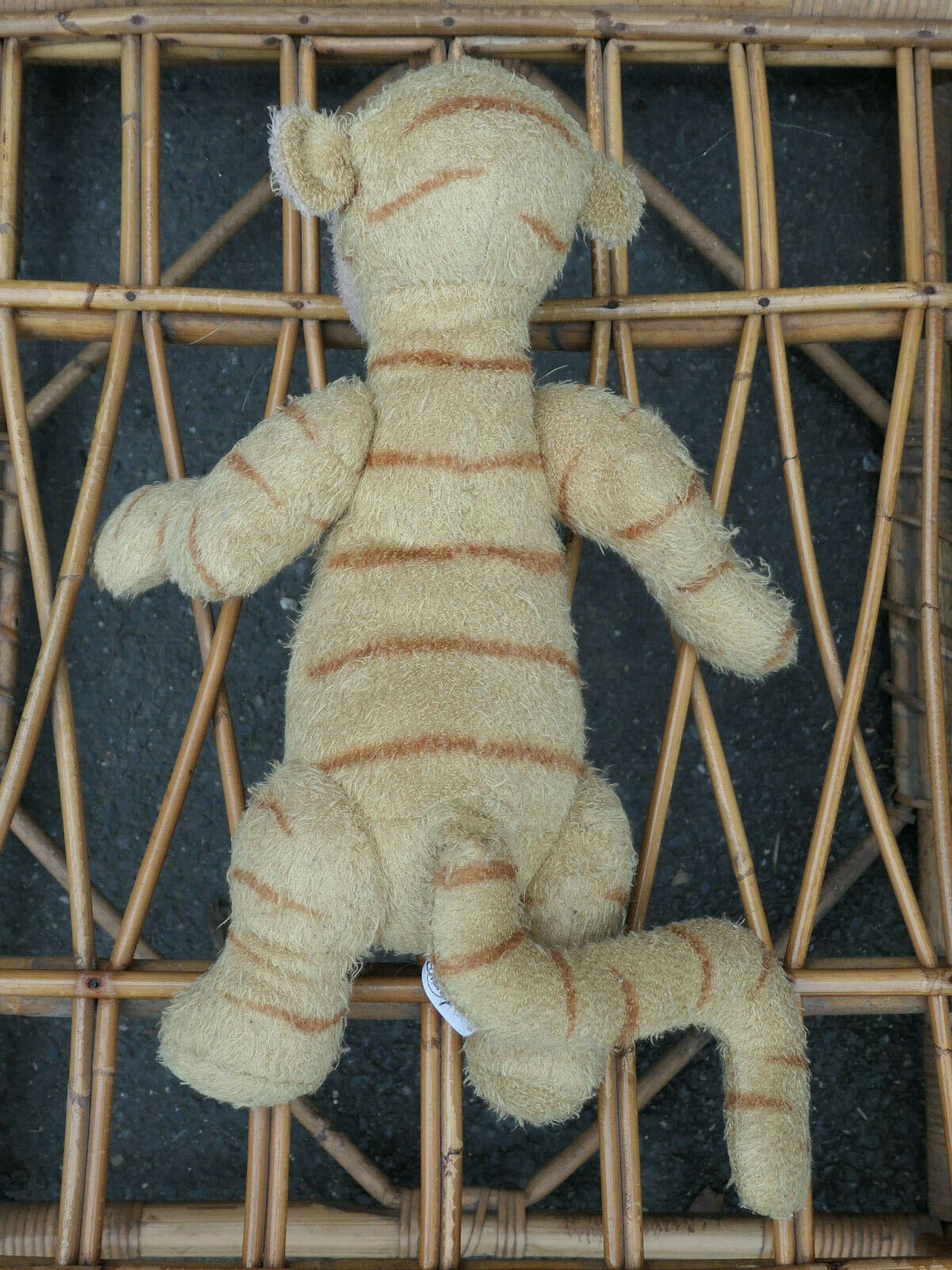 BIG SIZE PLUSH STUFFED TOY PELUCHE VINTAGE DISNEY WINNIE THE POOH TIGROU TIGER