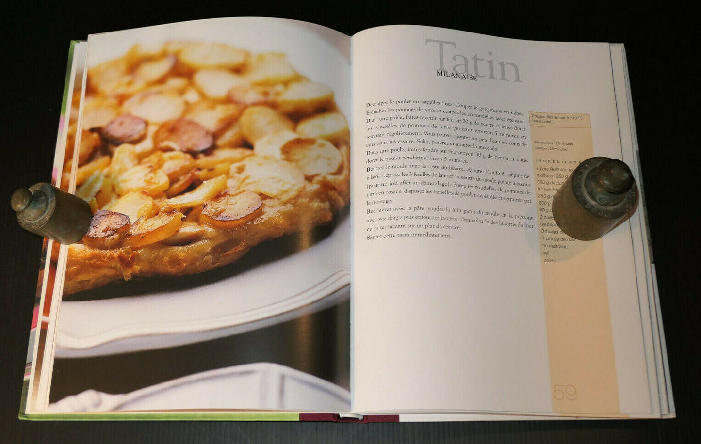 MES TATINS SALEES ET SUCREES / NATHALIE COMBIER MINERVA RECETTES CUISINE / 2004