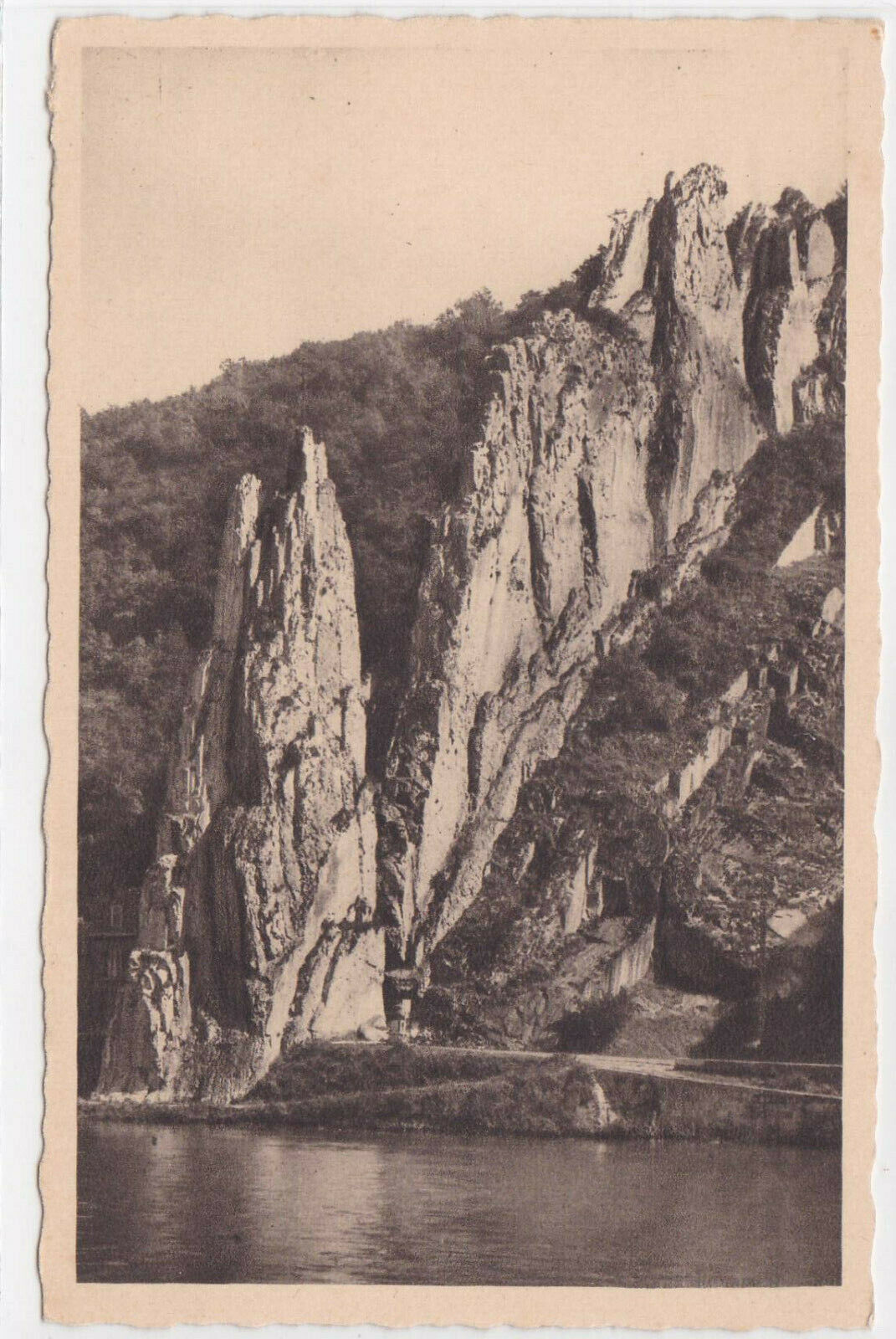 CARTE POSTALE ANCIENNE NOIR & BLANC CPA DINANT ROCHER BAYARD BRETAGNE