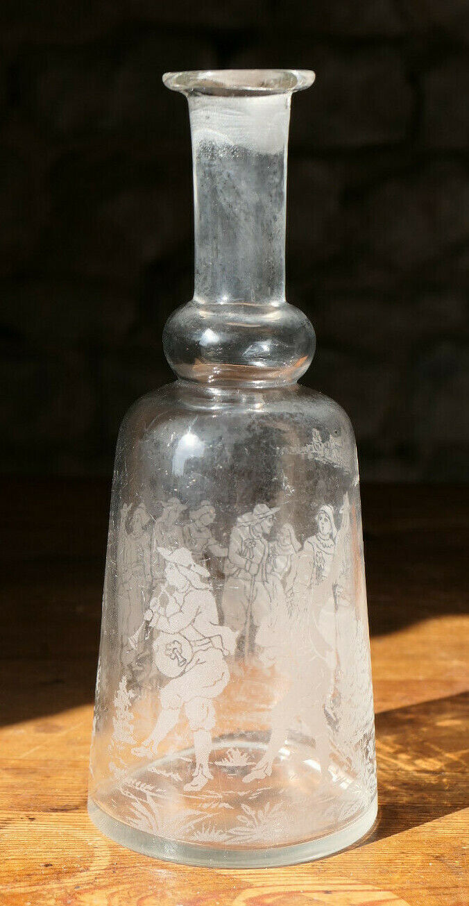 ANCIENNE CARAFE EN VERRE SOUFFLE GRAVE BRETAGNE FETE MARIAGE SONNEUR BINIOU DECO