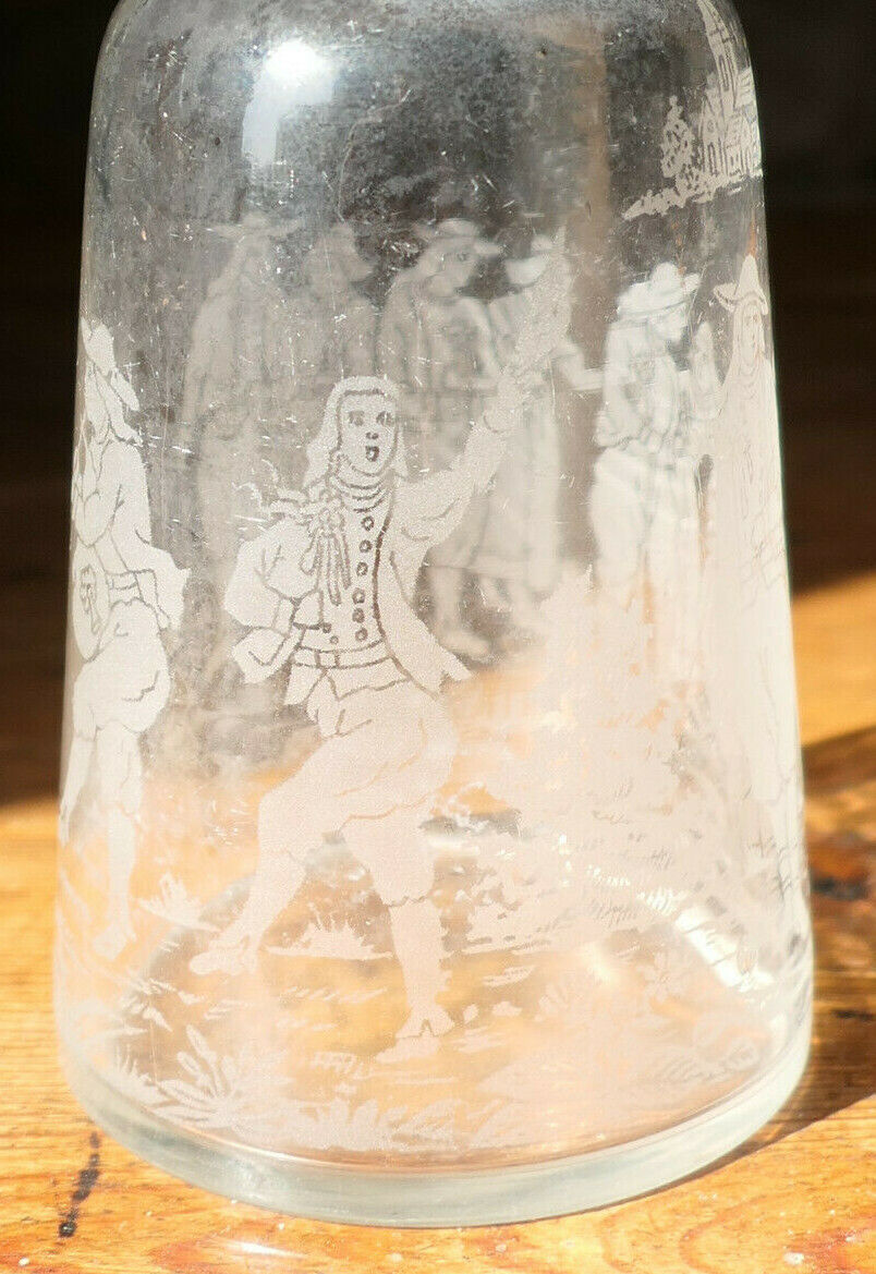 ANCIENNE CARAFE EN VERRE SOUFFLE GRAVE BRETAGNE FETE MARIAGE SONNEUR BINIOU DECO