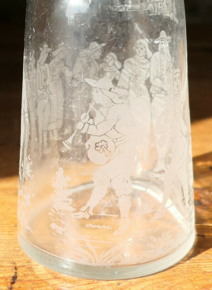 ANCIENNE CARAFE EN VERRE SOUFFLE GRAVE BRETAGNE FETE MARIAGE SONNEUR BINIOU DECO