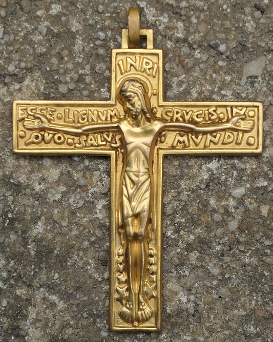 ANCIEN PENDENTIF CROIX METAL DORE SIGNED FERNAND PY CIRCA 1930 RELIGIOUS