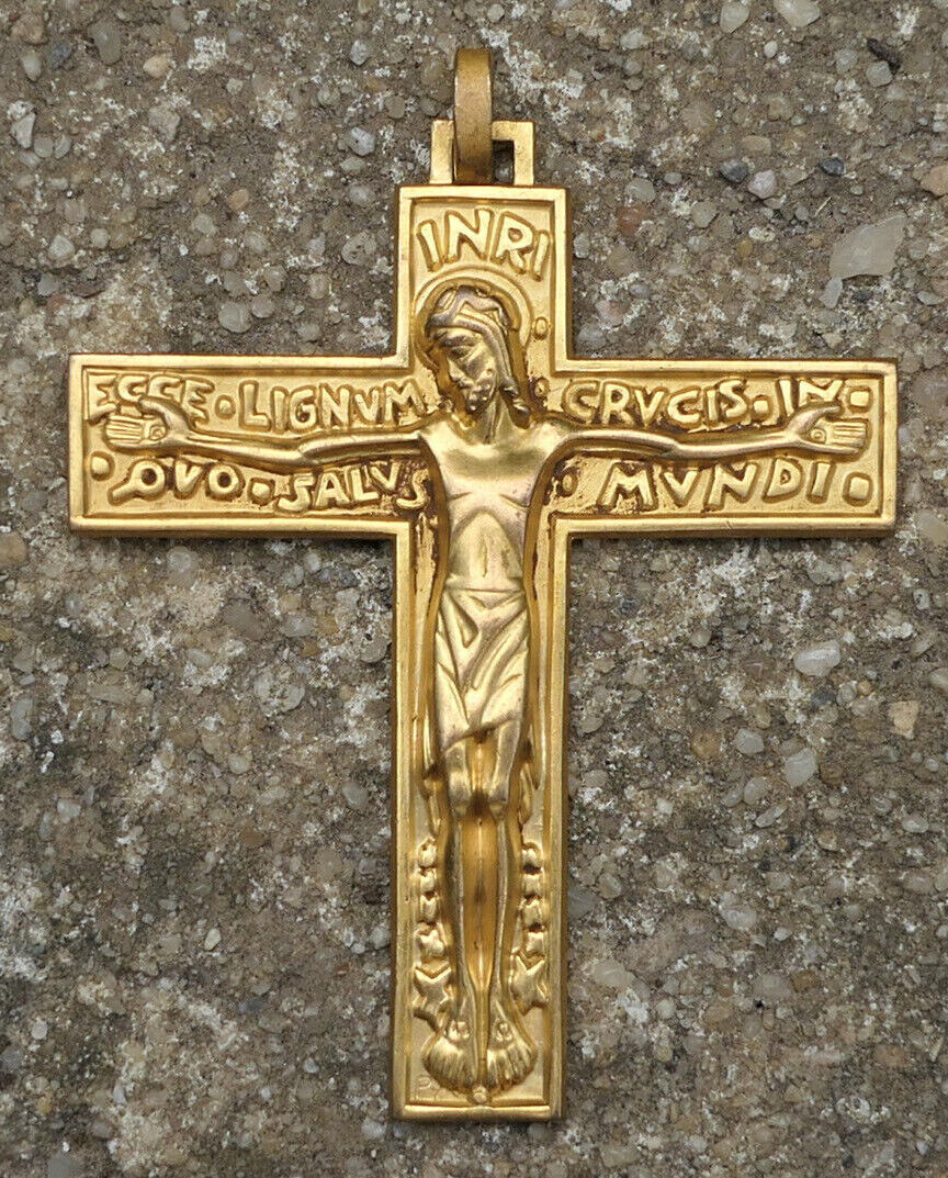 ANCIEN PENDENTIF CROIX METAL DORE SIGNED FERNAND PY CIRCA 1930 RELIGIOUS