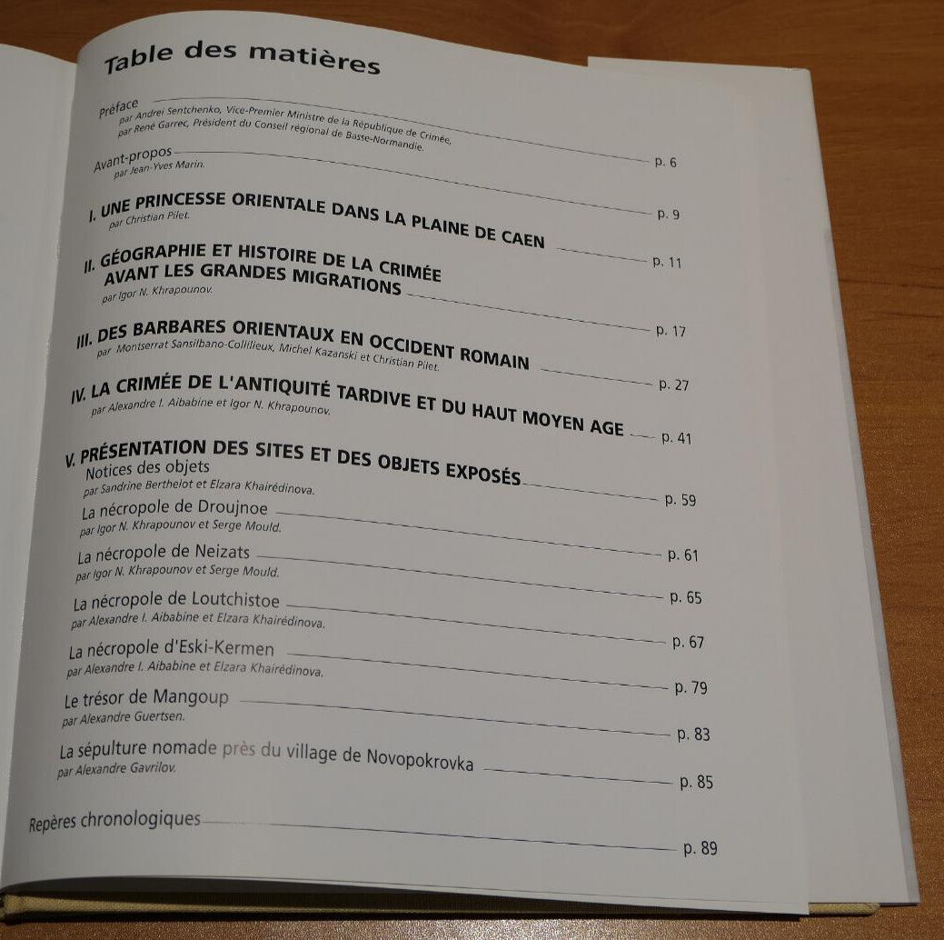 ARCHEOLOGIE DE LA MER NOIRE / LA CRIMEE A L'EPOQUE DES GRANDES INVASIONS / 1997