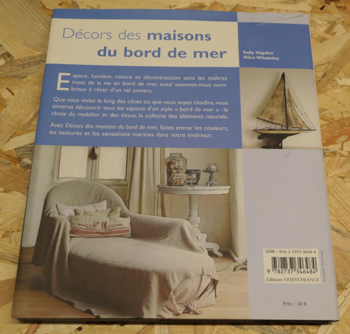DECORS DES MAISONS DU BORD DE MER / DECORATION MOBILIER TISSUS / 2009