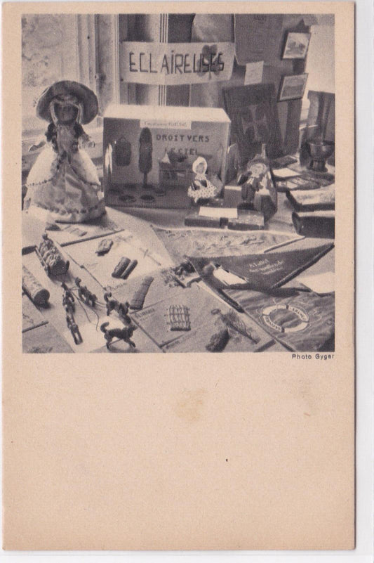 CARTE POSTALE EXPOSITION INTERNATIONALE DE TRAVAUX MANUELS ECLAIREUSES F.F.E.