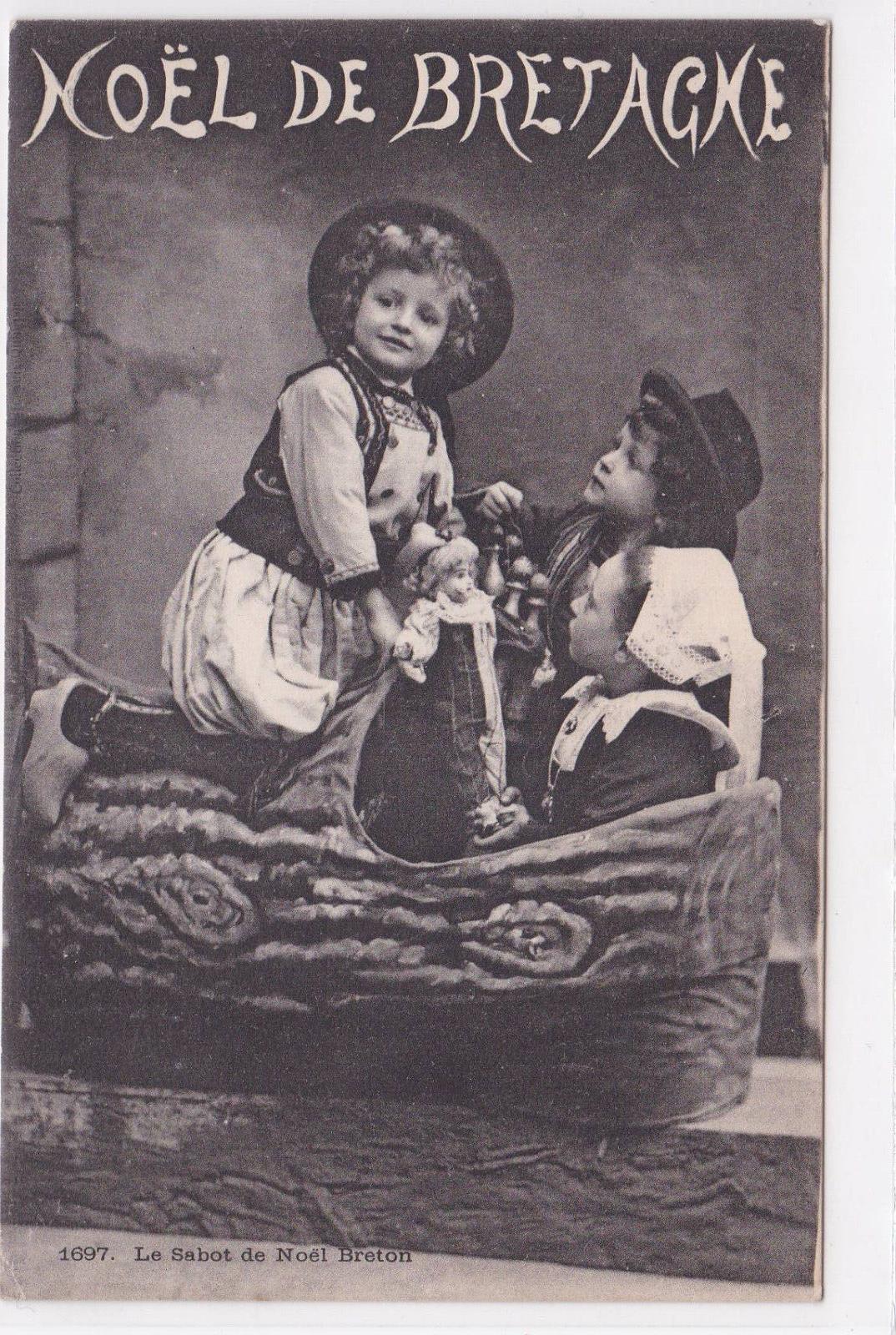 OLD POSTCARD CPA CHRISTMAS FROM BRITTANY THE BRETON CHRISTMAS CLOG