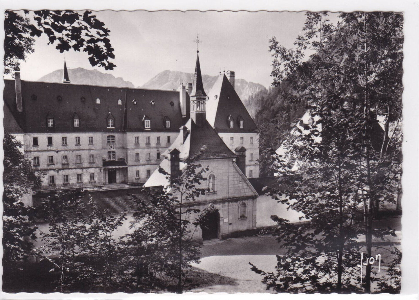 POSTCARD CPSM MONASTERY OF THE GRANDE CHARTREUSE FACADE ISERE