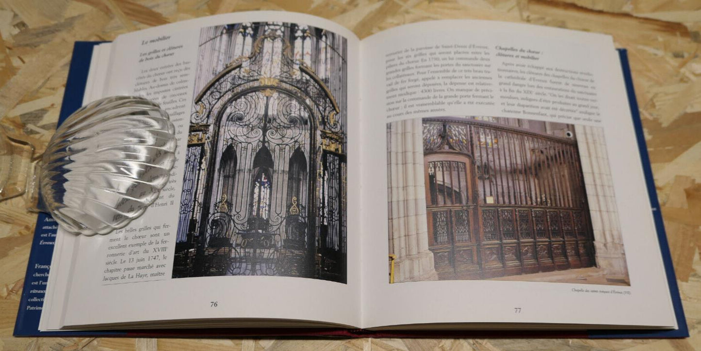 LA CATHEDRALE D'EVREUX HISTOIRE ARCHITECTURE VITRAUX / PATRIMOINE NORMANDIE EURE